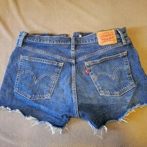 501 Levi cut-off shorts